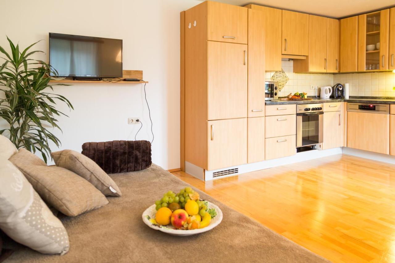 Strauss Apartment